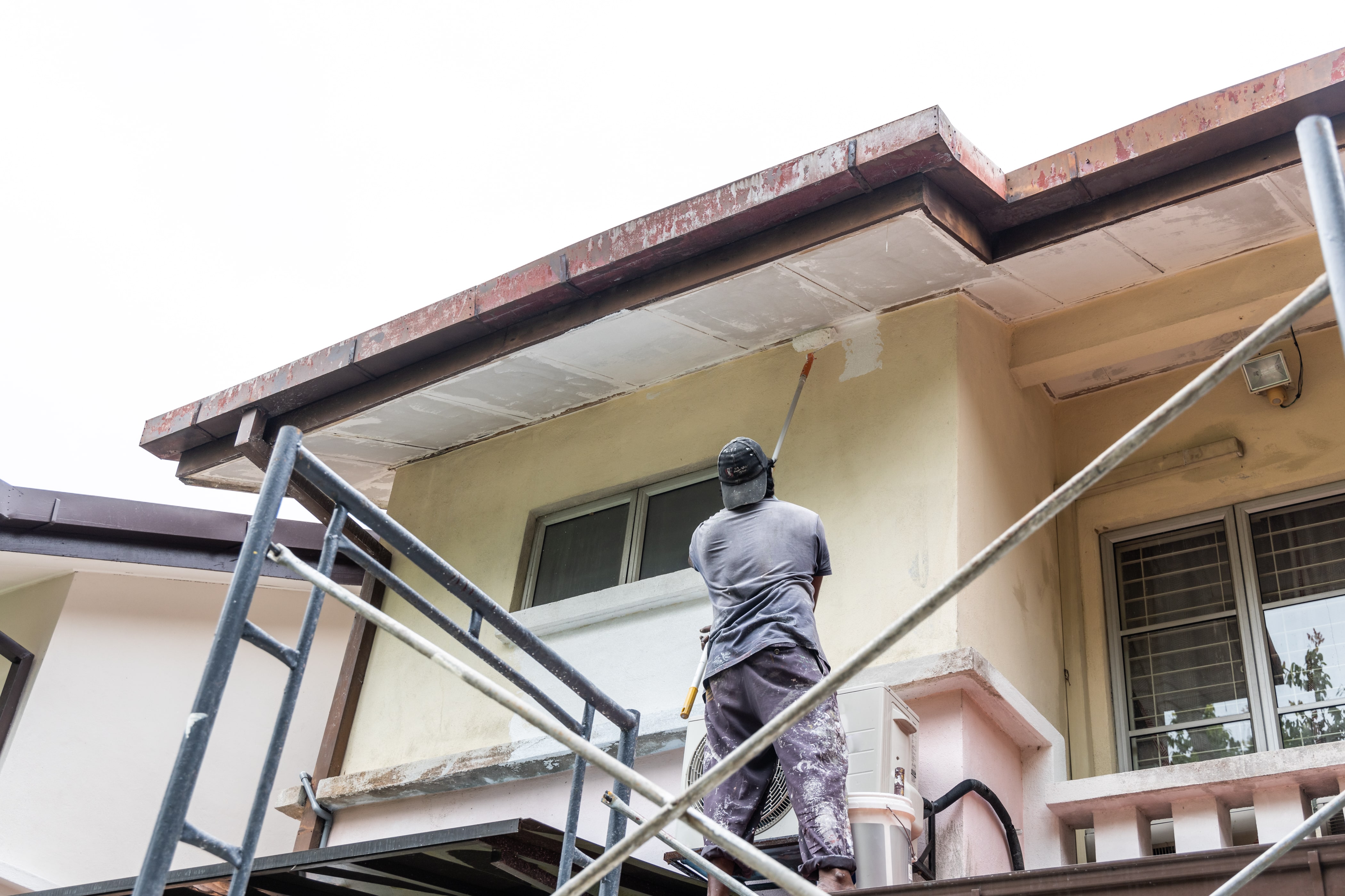 professional house painter